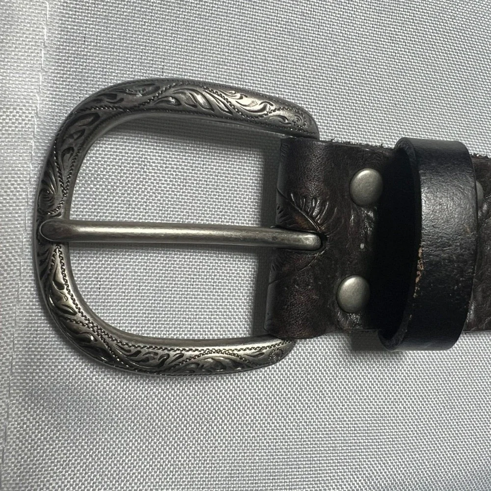 Fossil Embossed Leather Belt‎ Silver Tone Buckle Women's Size L